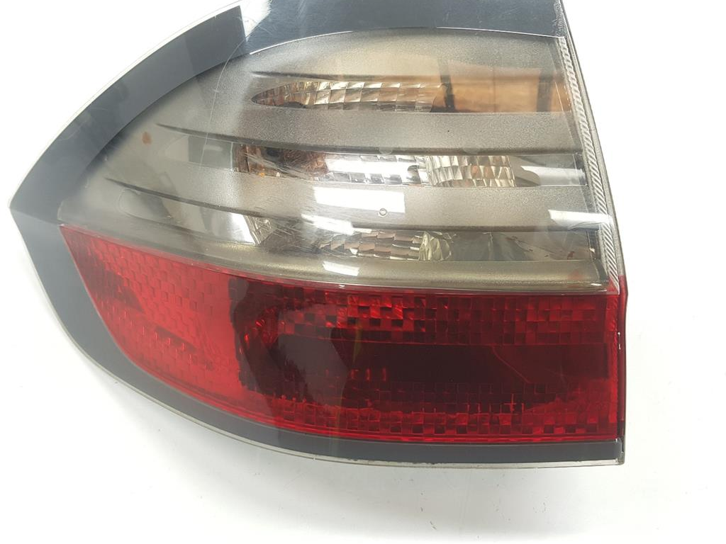 Lampa spate stop Ford S Max 2007 2008 2009 2010 2011 stanga