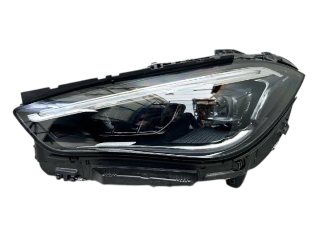 Far Mercedes CLE 2023 2024 2025 2026 LED stanga