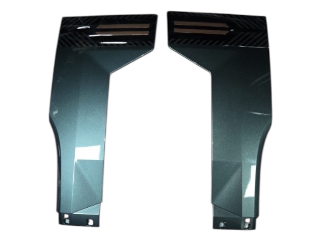 Set ornamente bandouri usa fata Dacia Duster 2025 2026 verde stanga dreapta