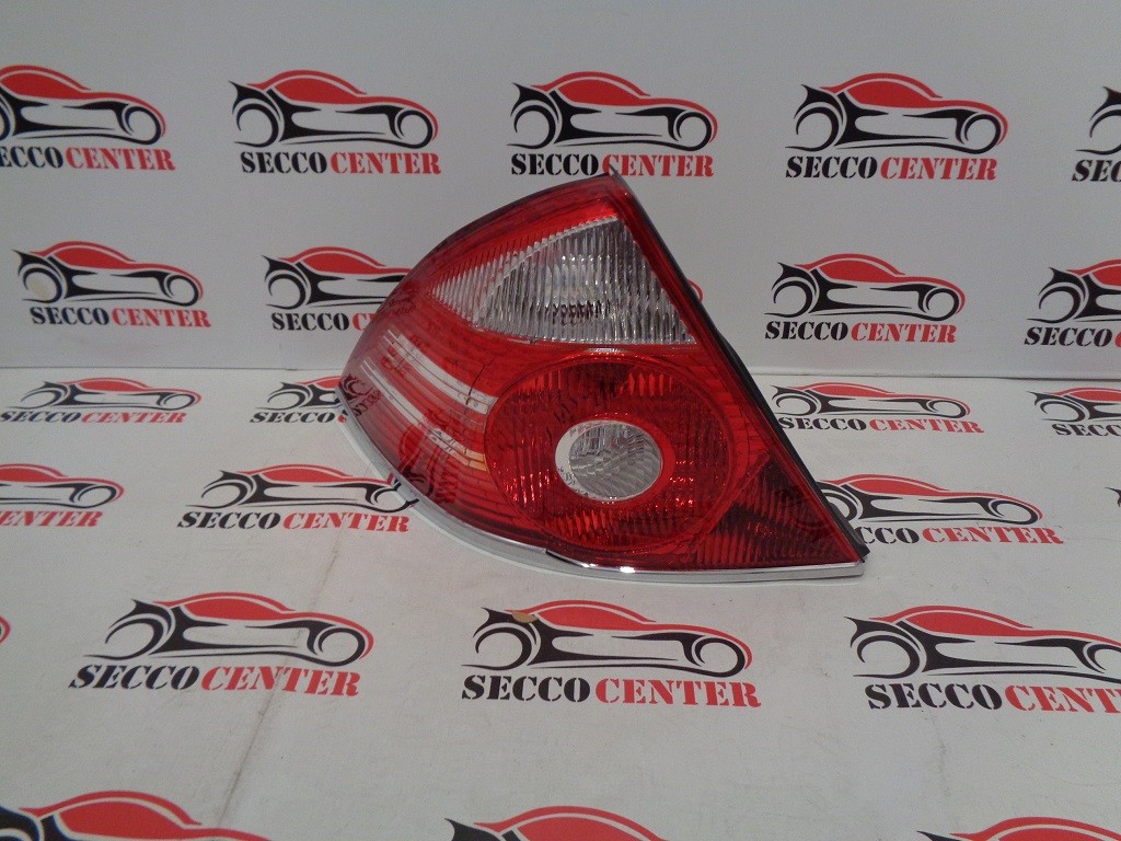 Lampa spate stop Ford Mondeo 2005 2006 2007 stanga
